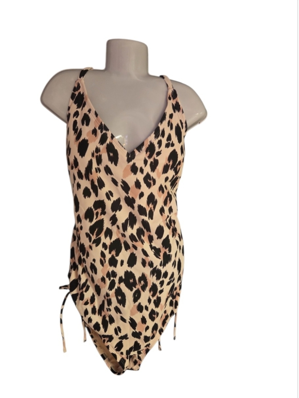 Leopard Print V-Neck One-Piece Swimsuit - Black & Blush